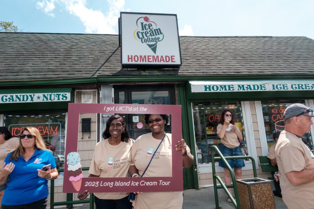 2023S_01IceCreamCottage37Shazar